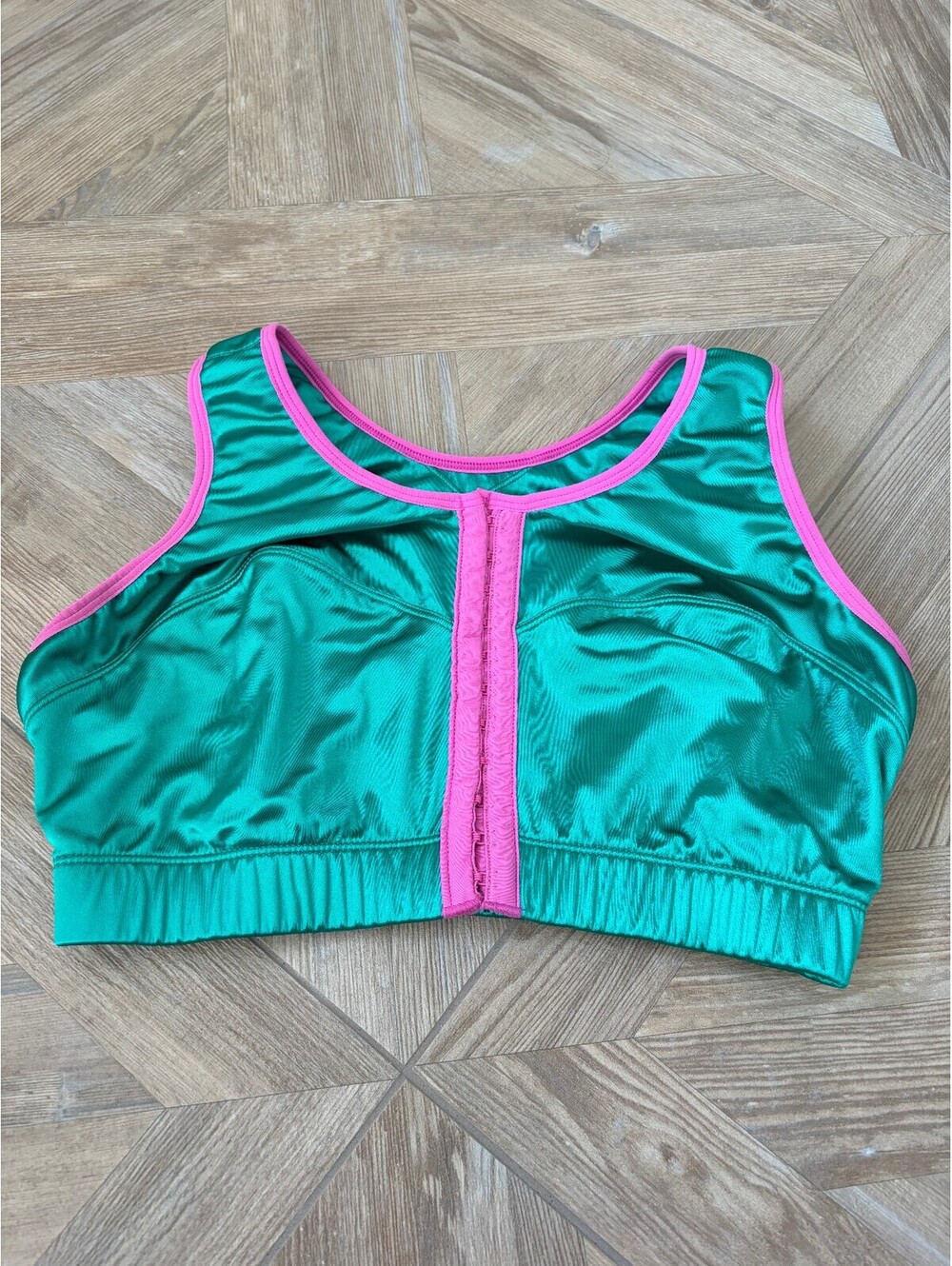 Enell Sport Hight Impact Bra Green Pink Size 3 Bust 41" - 45" Activewear Sporty
